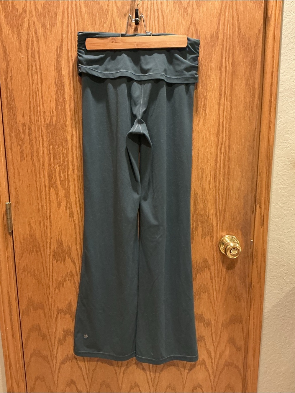 Athleta Trancend High Rise Flare Legging M MP Eden Green Medium Petite Pants PM - Picture 4 of 8